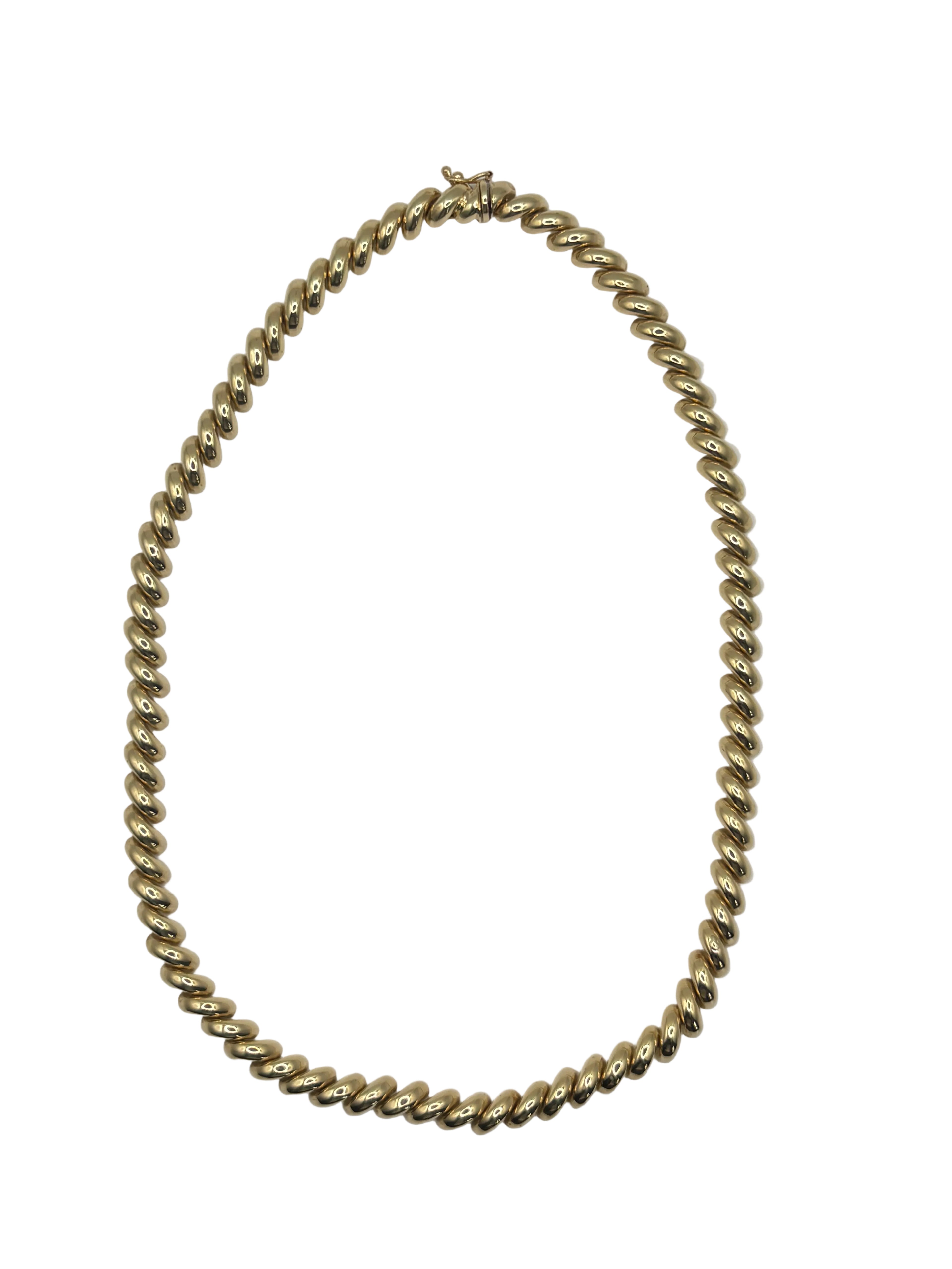 Macaroni link necklace